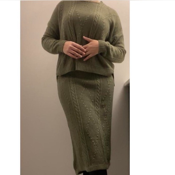 Knit co ord set - Picture 4 of 5